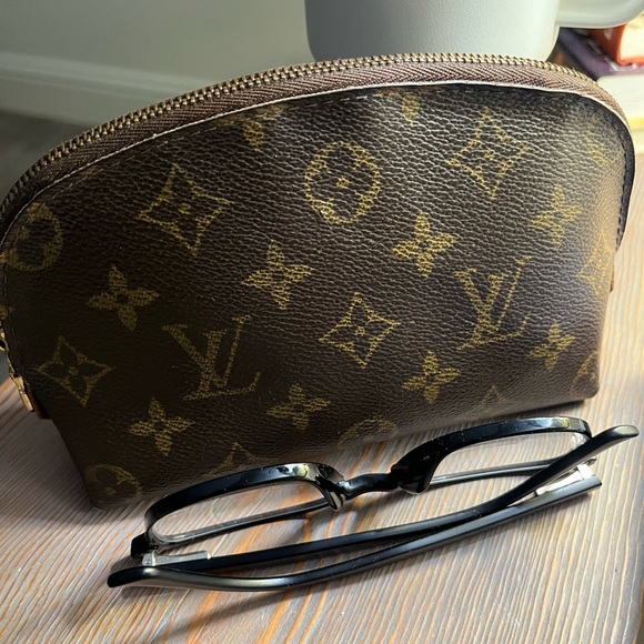 Louis Vuitton Monogram cosmetic pouch M47515 makeup bag - Picture 3 of 16